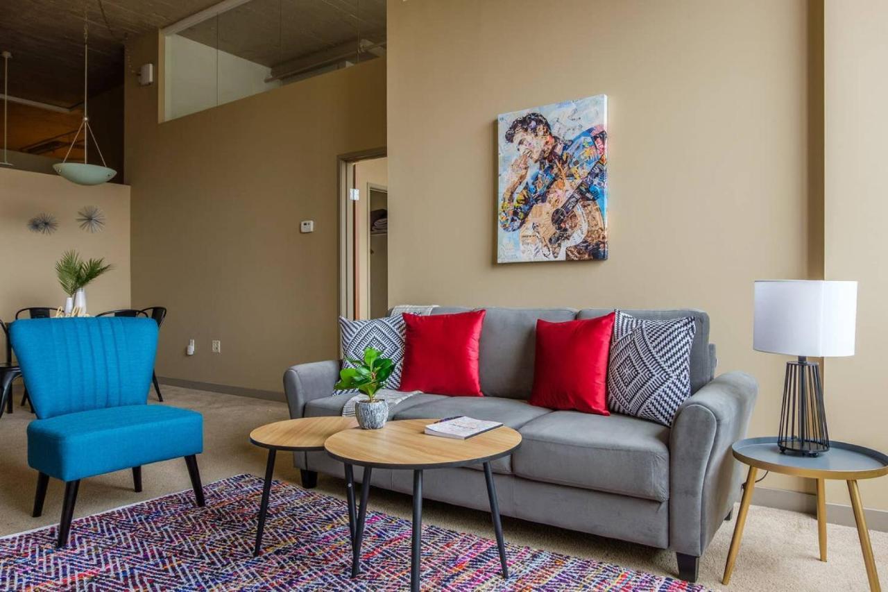 Frontdesk Waterfront Apts Downtown Cleveland Apartment Bagian luar foto